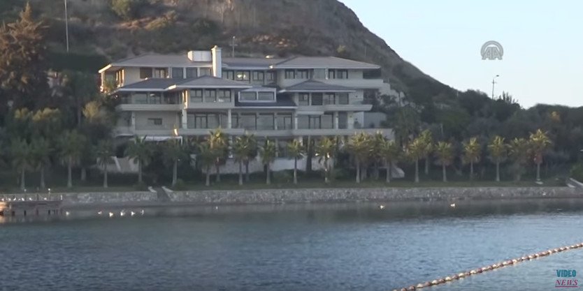 Ψήφισαν Τουρκία: Τζολί και Πιτ αγόρασαν παραθαλάσσια βίλα 2,7 εκατ. δολαρίων [εικόνες & βίντεο] | iefimerida.gr 7