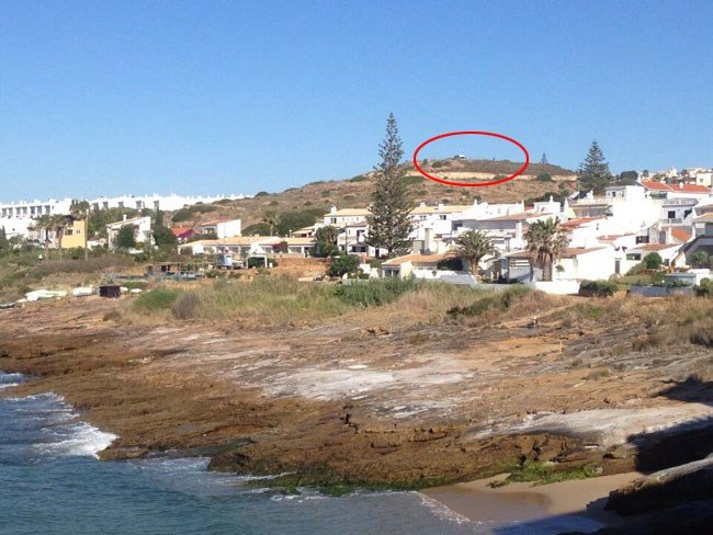 Νέο θρίλερ με την μικρή Μαντλίν - Πιστεύουν ότι έχει θαφτεί σε λόφο της Πορτογαλίας [Εικόνες] | iefimerida.gr 0