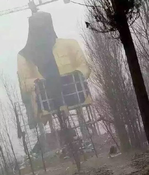 Οποιος πρόλαβε, το είδε -Οι Κινέζοι κατεδάφισαν το τεράστιο άγαλμα του Μάο [εικόνα] | iefimerida.gr 0