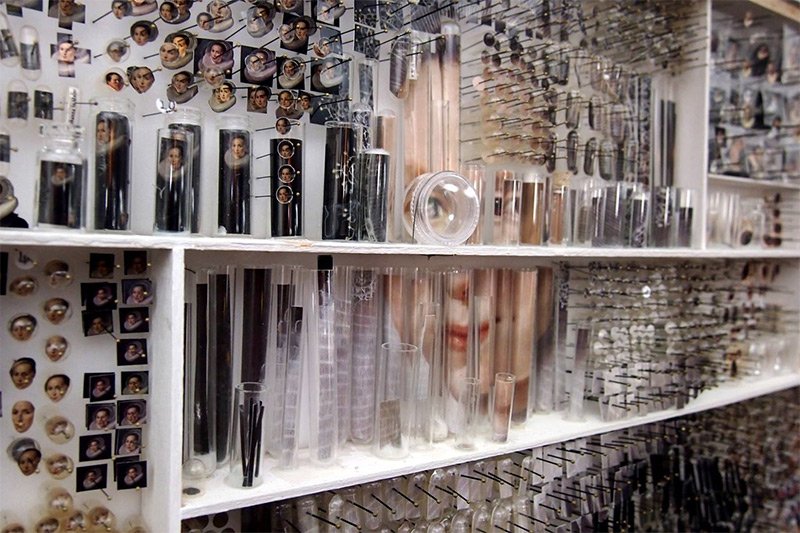 Μεσαιωνικά πορτρέτα από δοκιμαστικούς σωλήνες αναπαράγει Αμερικανός καλλιτέχνης [εικόνες] | iefimerida.gr 4