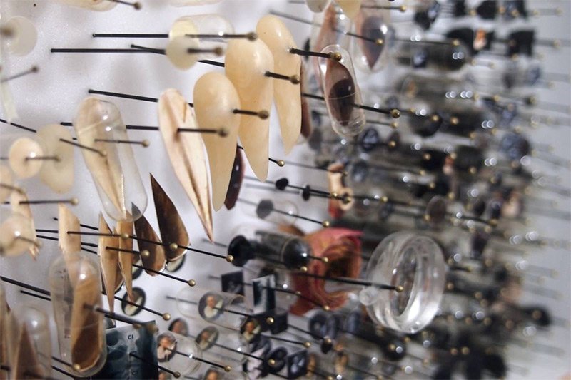 Μεσαιωνικά πορτρέτα από δοκιμαστικούς σωλήνες αναπαράγει Αμερικανός καλλιτέχνης [εικόνες] | iefimerida.gr 6