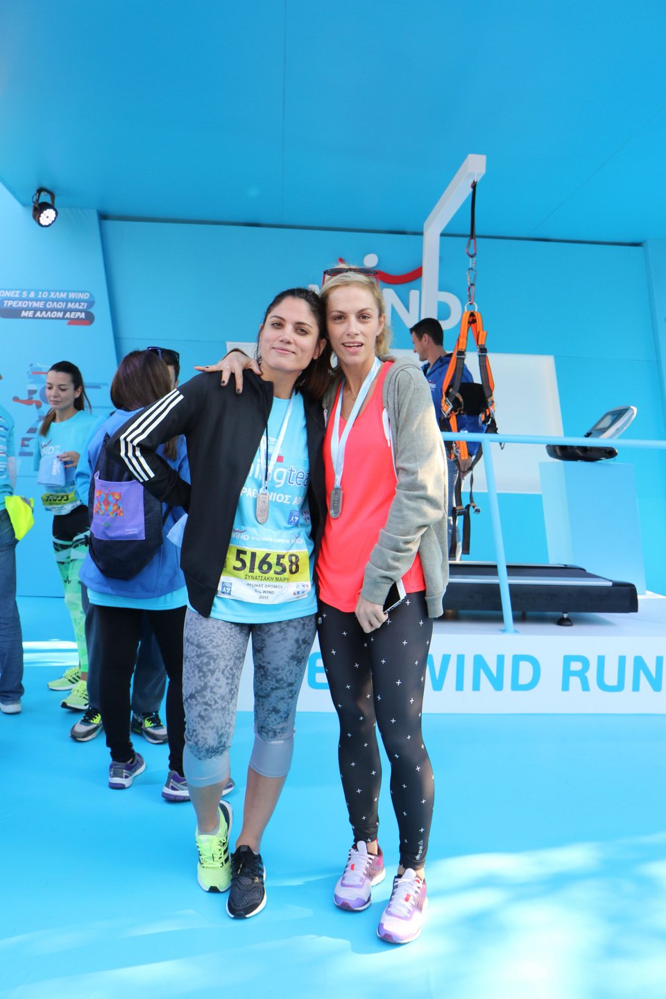 «Πλημμύρισε» από διασημότητες ο Μαραθώνιος της Αθήνας: Οι σελέμπριτις που έβαλαν τα κολάν τους και έτρεξαν [εικόνες] | iefimerida.gr 1