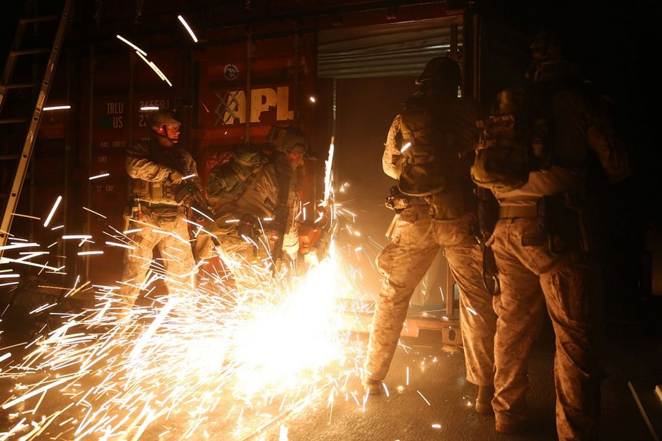 Η ελίτ των ειδικών δυνάμεων των ΗΠΑ -Επιβίωση, διάσωση, τακτική και εξουδετέρωση στόχων [εικόνες] | iefimerida.gr 9