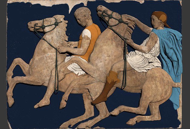 Τα εκθέματα του Μουσείου της Ακρόπολης, όπως δεν τα έχετε ξαναδεί: Με χρώμα και τρισδιάστατη απεικόνιση [εικόνες]  | iefimerida.gr 1