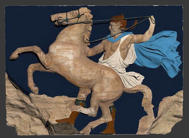 Σοκ: Αμερικανοί πεζοναύτες πίνουν αίμα φιδιού και τρώνε ερπετά σε άσκηση επιβίωσης [εικόνες] | iefimerida.gr 0