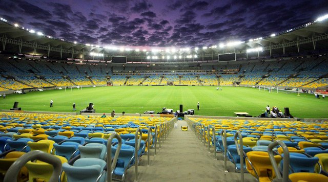 Τα μαγικά γκολ των Ρονάλντο και Τζιοβάνι στα εγκαίνια του νέου Μαρακανά [εικόνες, βίντεο] | iefimerida.gr 0