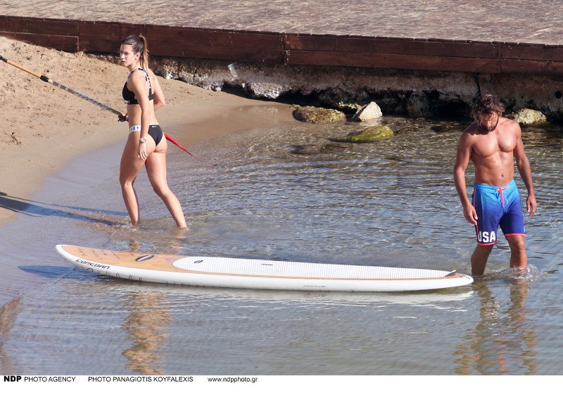 Οι πρώτες βουτιές του Γιάννη Μαρακάκη και της συζύγου του στον Αστέρα [εικόνες] | iefimerida.gr 6