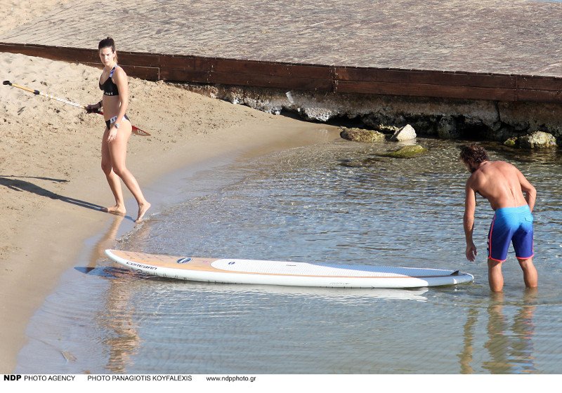 Οι πρώτες βουτιές του Γιάννη Μαρακάκη και της συζύγου του στον Αστέρα [εικόνες] | iefimerida.gr 8