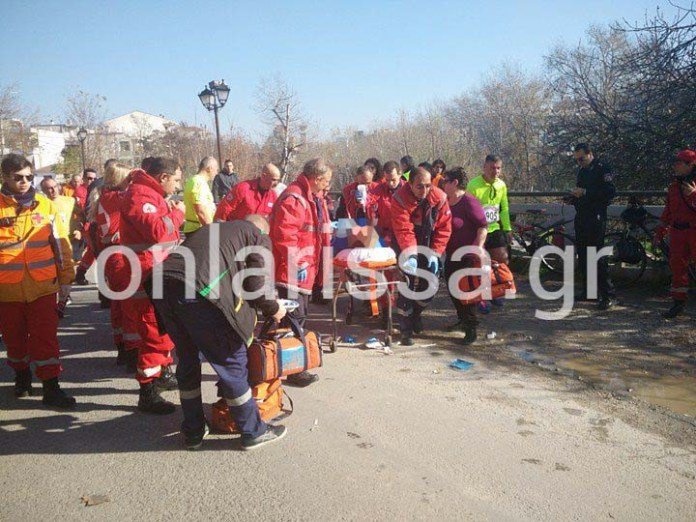  Σοκ στη Λάρισα: Αθλητής έπαθε ανακοπή στον ημιμαραθώνιο [εικόνες]   | iefimerida.gr 0