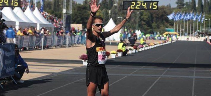 Μαραθώνιος: Γιορτή στους δρόμους της Αθήνας με χιλιάδες συμμετοχές - Νικητής ο Μερούσης [εικόνες] | iefimerida.gr 0