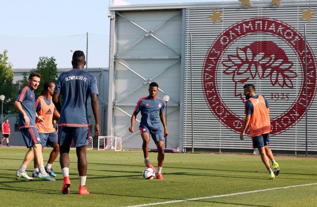 Από σήμερα χτίζει τον Ολυμπιακό ο Μάρκο Σίλβα - Στο Ζέεφελντ η αποστολή [εικόνες] | iefimerida.gr 4