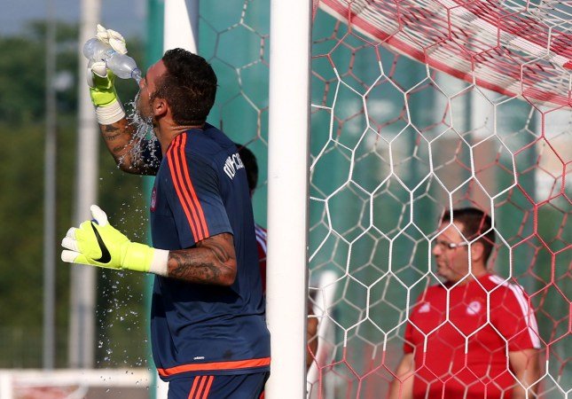 Από σήμερα χτίζει τον Ολυμπιακό ο Μάρκο Σίλβα - Στο Ζέεφελντ η αποστολή [εικόνες] | iefimerida.gr 5