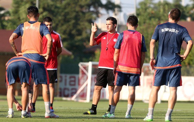 Από σήμερα χτίζει τον Ολυμπιακό ο Μάρκο Σίλβα - Στο Ζέεφελντ η αποστολή [εικόνες] | iefimerida.gr 6