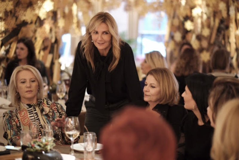 Το χριστουγεννιάτικο γεύμα της Μαρέβας Μητσοτάκη με τις κυρίες της ΝΔ [εικόνες] | iefimerida.gr 8