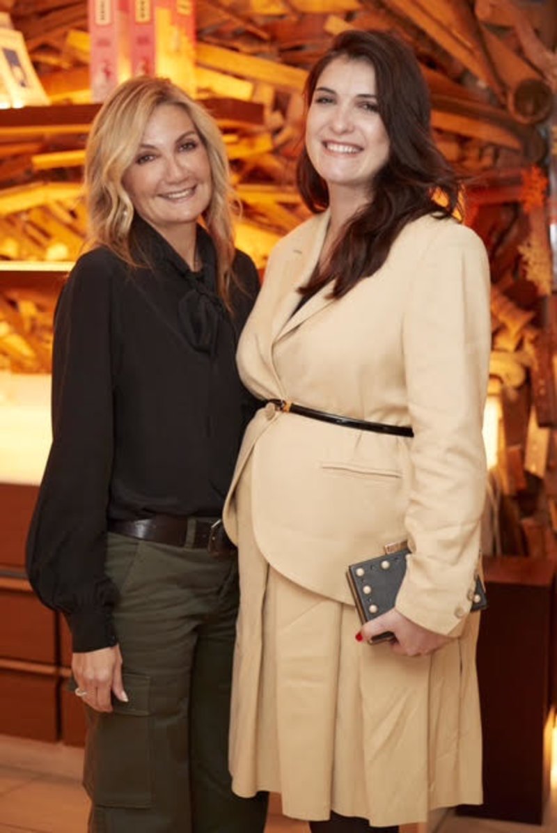 Το χριστουγεννιάτικο γεύμα της Μαρέβας Μητσοτάκη με τις κυρίες της ΝΔ [εικόνες] | iefimerida.gr 6