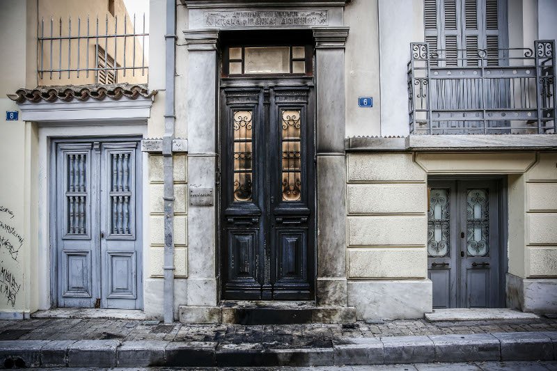 Ανάληψη ευθύνης για την επίθεση στα γραφεία της Μαρέβας Μητσοτάκη | iefimerida.gr 0