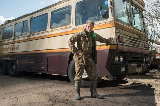 Στο σφυρί το αλεξίβομβο λεωφορείο της Μάργκαρετ Θάτσερ [εικόνες] | iefimerida.gr 1