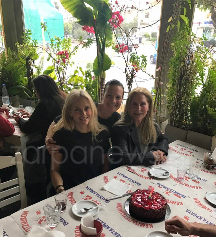 Γενέθλια για τη Μαρί Κυριακού σε κεμπαπτζίδικο των νοτίων προαστίων [εικόνα] | iefimerida.gr 0