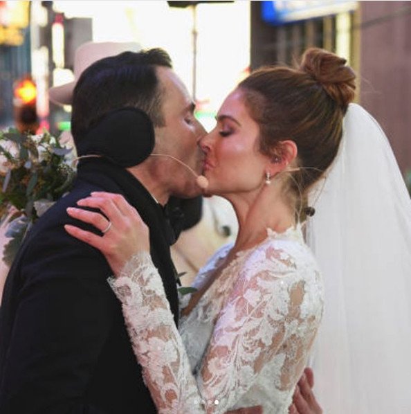 Το άλμπουμ του γάμου της Μαρίας Μενούνος -Με πριγκιπικό νυφικό [εικόνες] | iefimerida.gr 0