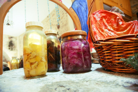 Το success story της Μαριάννας -Αφησε την Αθήνα όταν ο ουρανός της άρχισε να γκριζάρει και πήγε στην Κρήτη για να φτιάξει κρέμες από βότανα [εικόνες] | iefimerida.gr 0