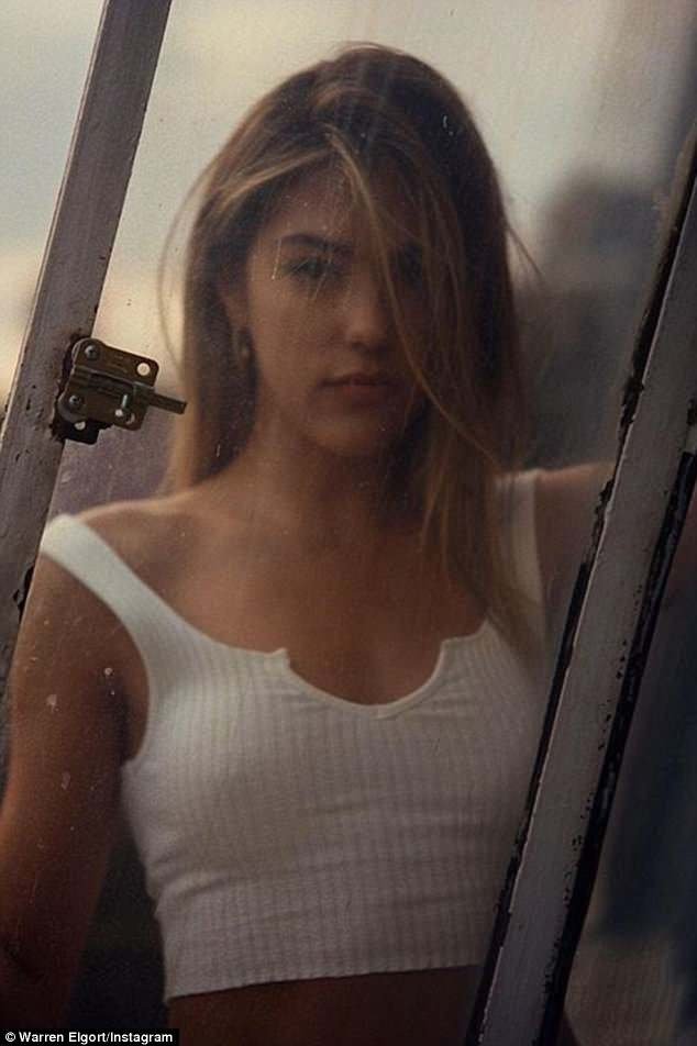 Η εγγονή του τέως, Μαρία Ολυμπία, σε ταινία μικρού μήκους μαζί με την κόρη του Σταλόνε [εικόνες] | iefimerida.gr 5