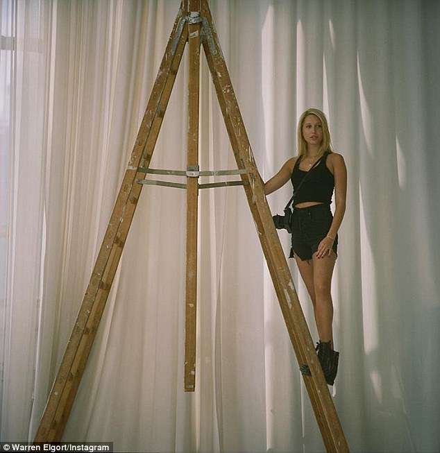 Η εγγονή του τέως, Μαρία Ολυμπία, σε ταινία μικρού μήκους μαζί με την κόρη του Σταλόνε [εικόνες] | iefimerida.gr 2