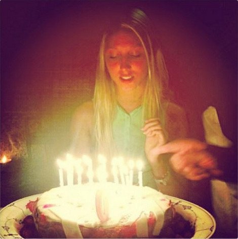 Η πρωτότοκη κόρη της Μαρί Σαντάλ και του Παύλου έγινε 17 ετών - Το γιόρτασε στο Πόρτο Χέλι [εικόνες] | iefimerida.gr 2