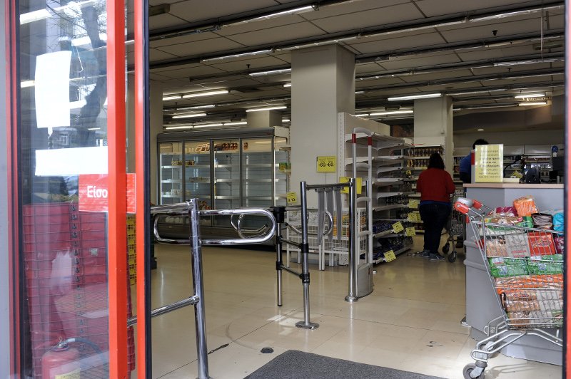 Νέα εποχή: Τα καταστήματα Μαρινόπουλος γίνονται Σκλαβενίτης και γεμίζουν ξανά με προϊόντα [εικόνες] | iefimerida.gr 1