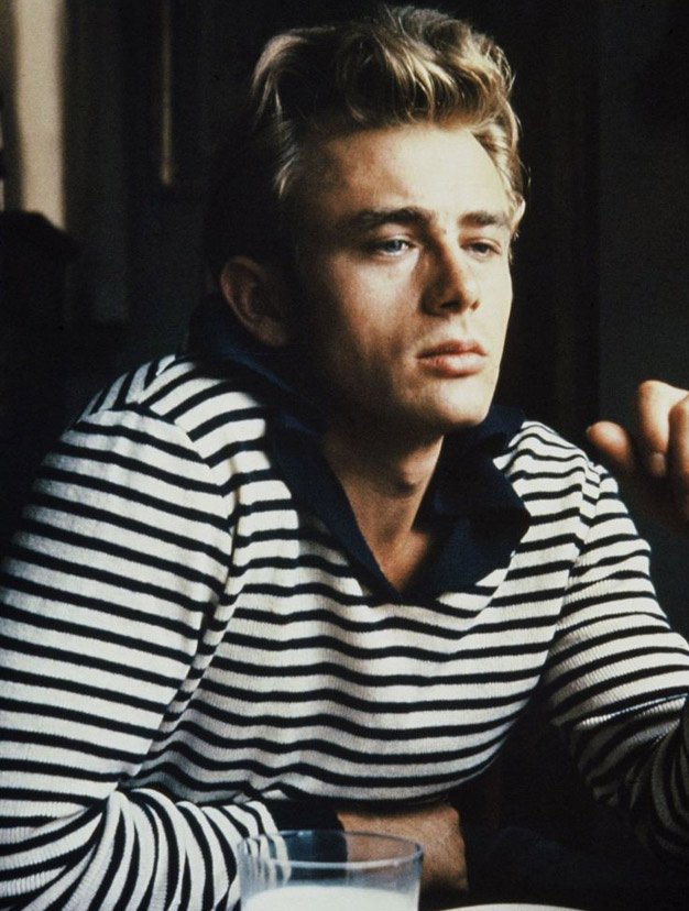 Η ριγέ μπλούζα του ναύτη είναι σικ όταν τη φοράνε σταρ [εικόνες] | iefimerida.gr 0