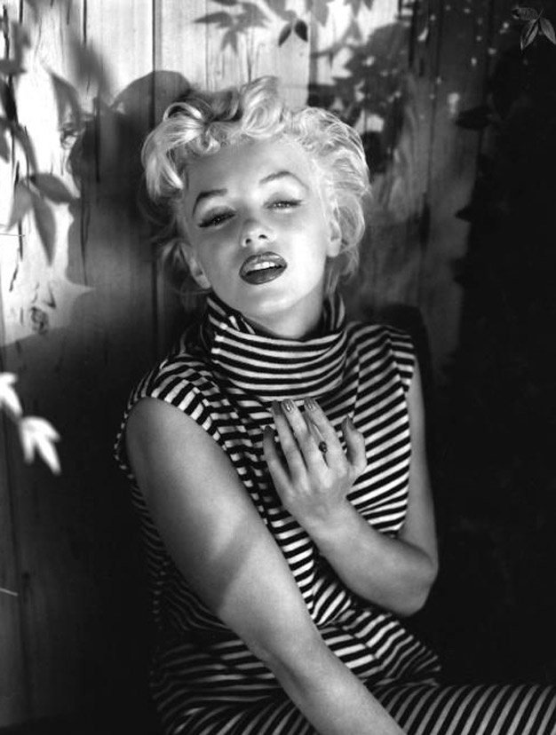 Η ριγέ μπλούζα του ναύτη είναι σικ όταν τη φοράνε σταρ [εικόνες] | iefimerida.gr 7