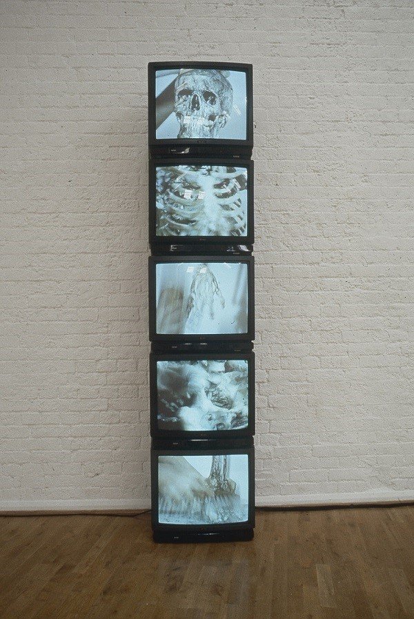 Η Μαρίνα Αμπράμοβιτς «συνομιλεί» με την Ασκητική του Καζαντζάκη [εικόνες]  | iefimerida.gr 0