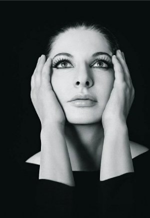 Πολάνσκι και Αλμοδοβάρ σκηνοθετούν τη Μαρία Κάλλας της Αμπράμοβιτς, με χορηγούς επιφανείς Ελληνες της Αμερικής [εικόνα] | iefimerida.gr 2