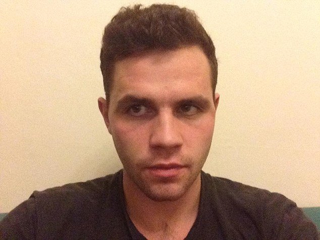 O Ελληνας που σκοτώθηκε πολεμώντας τους τζιχαντιστές [εικόνες]    | iefimerida.gr 3