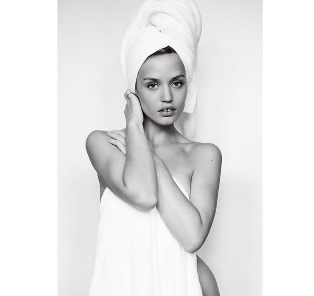 O Mario Testino γδύνει σταρ και τις ξαναντύνει με μια πετσέτα [εικόνες] | iefimerida.gr 10