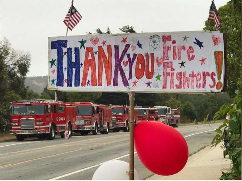 Λόγω πυρκαγιάς εκκενώθηκε πόλη κοντά στην Καλιφόρνια [εικόνες & βίντεο] | iefimerida.gr 2