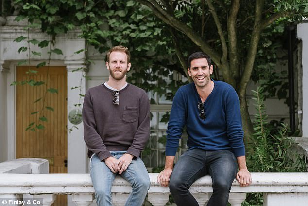 Φαινόμενο Μέγκαν Μαρκλ: Φόρεσε γυαλιά των 150 δολ. οι σχεδιαστές τους έβγαλαν 20.000 δολ. σε μια νύχτα [εικόνες] | iefimerida.gr 0