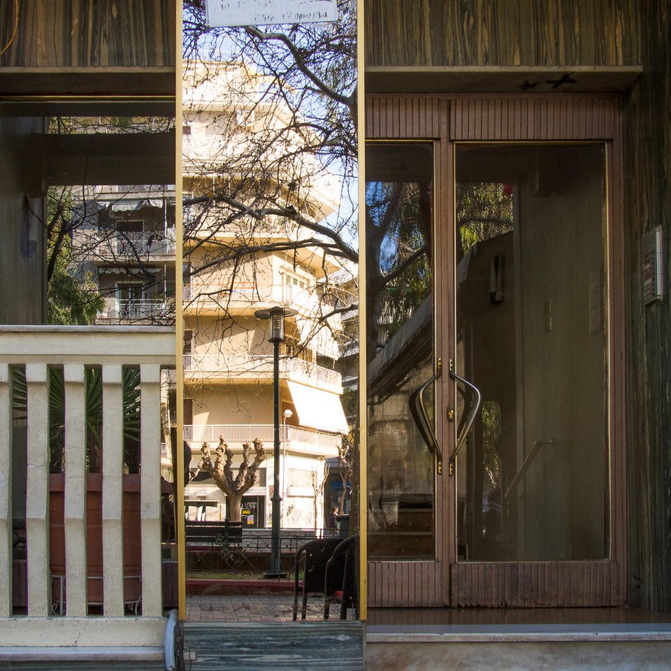 Ανθή Μάρα και Παναγιώτης Μαρκολέφας: Ενα νέο Φωτογραφικό Ζεύγος στην Ελληνοαμερικανική Ενωση [εικόνες] | iefimerida.gr 2