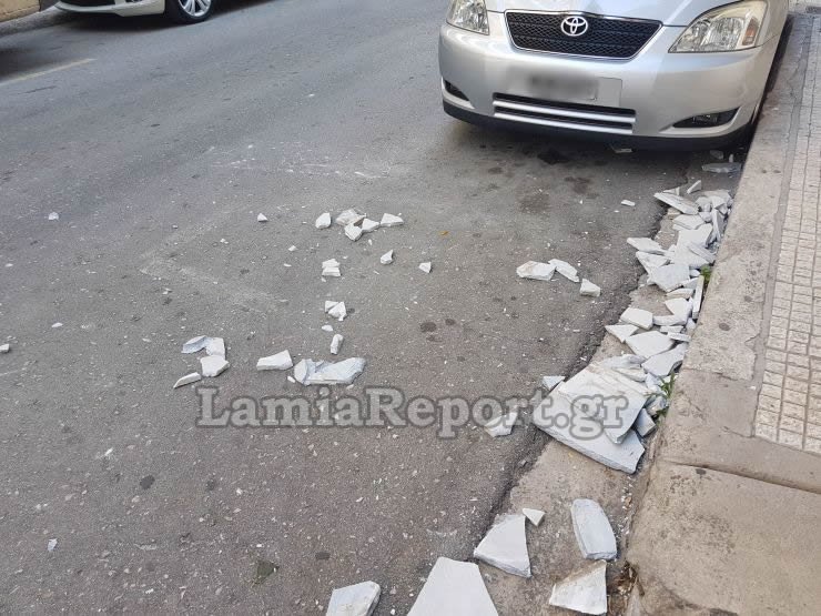 Λαμία: «Εβρεξε» μάρμαρα στο κέντρο της πόλης [εικόνες & βίντεο] | iefimerida.gr 3