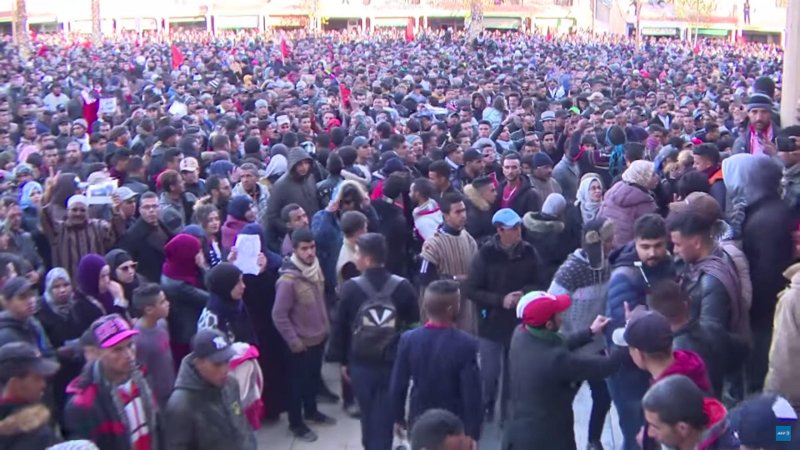 Μαρόκο: Μεγάλη διαδήλωση σε πόλη όπου λειτουργούσε παράνομο ανθρακωρυχείο [εικόνες & βίντεο] | iefimerida.gr 0