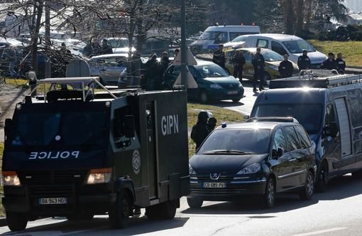 Σοκ στη Μασσαλία: Πυροβολισμοί εναντίον του διοικητή της αστυνομίας [εικόνες] | iefimerida.gr 1