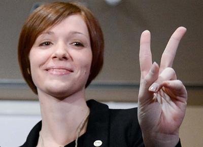 Μάρτα Γκράντε:H όμορφη μεταφράστρια που προορίζει ο Γκρίλο για πρόεδρο της βουλής[εικόνες] | iefimerida.gr 4