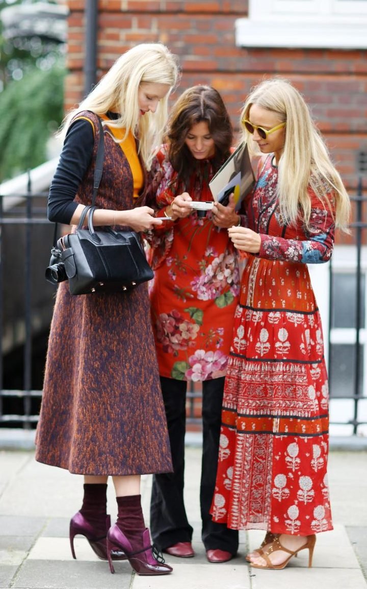 Η απίθανη ζωή των κοριτσιών του street style -Πώς προετοιμάζονται για τις Εβδομάδες Μόδας [εικόνες] | iefimerida.gr 1