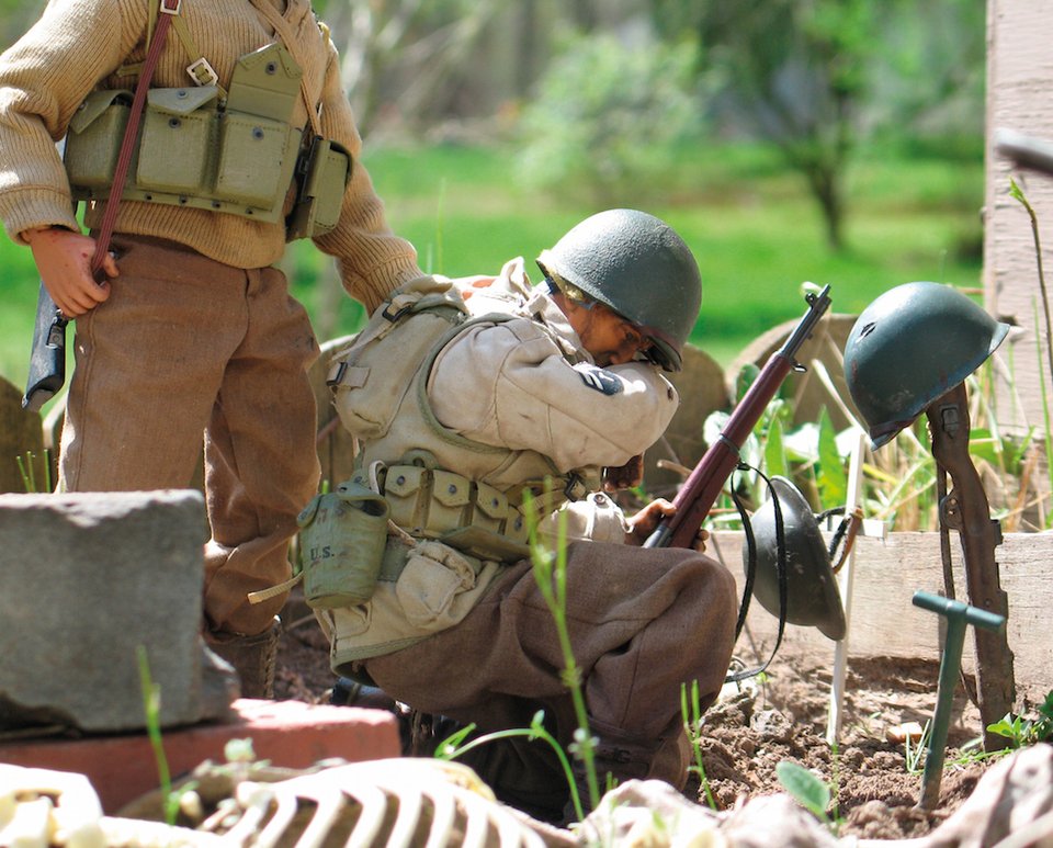 Η ιστορία πίσω από μια από τις ομορφότερες μινιατούρες για το Β' ΠΠ -Πώς έσωσαν τον δημιουργό τους [εικόνες] | iefimerida.gr 6