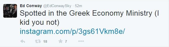 Υπάρχει προτομή του Καρλ Μαρξ στο γραφείο Βαρουφάκη - Ποιος το ανακάλυψε [εικόνες] | iefimerida.gr 1