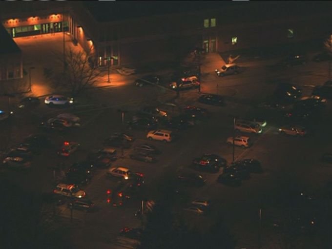 Τρόμος σε σχολείο του Μέριλαντ: Αγνωστοι άνοιξαν πυρ σε αγώνα μπάσκετ -2 τραυματίες [εικόνες] | iefimerida.gr 1