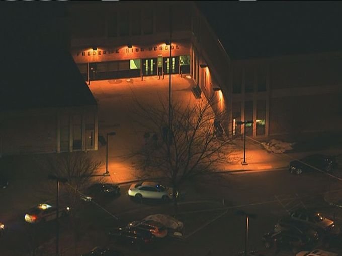 Τρόμος σε σχολείο του Μέριλαντ: Αγνωστοι άνοιξαν πυρ σε αγώνα μπάσκετ -2 τραυματίες [εικόνες] | iefimerida.gr 3