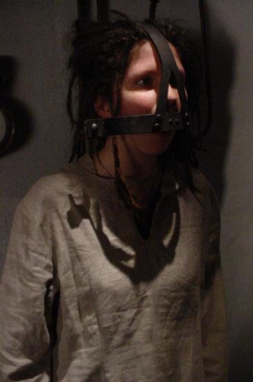 Έκθεση Μεσαιωνικών εργαλείων βασανισμού στο Κάστρο του κόμη Δράκουλα [εικόνες] | iefimerida.gr 3