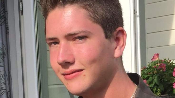 Είχε αφήσει σημείωμα αυτοκτονίας πριν την επίθεση με σπαθί σε σχολείο ο μασκοφόρος της Σουηδίας [εικόνες] | iefimerida.gr 1