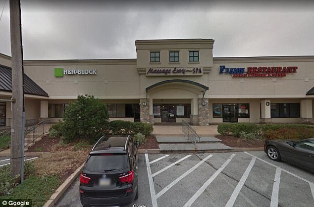 Σοκαριστικές μαρτυρίες  για αλυσίδα μασάζ στην Αμερική - Εργαζόμενοι παρενόχλησαν σεξουαλικά 180 ανυποψίαστες πελάτισσες [εικόνες] | iefimerida.gr 0