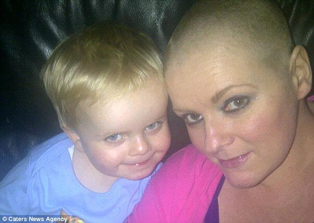 Εγινε viral: Καρκινοπαθής ποστάρει τα σημάδια από τη μαστεκτομή -Ετσι είναι ο καρκίνος [εικόνες] | iefimerida.gr 5